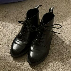 Dr. Martens EMMELINE SMOOTH LEATHER LACE UP ANKLE BOOTS